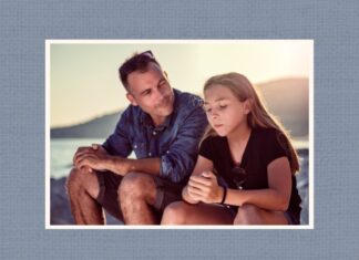 Крепкие Семейные Связи в Юности Связаны с Более Прочными Дружскими Отношениями во Взрослой Жизни