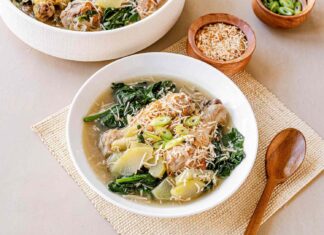 Бінакол: філіппінський курячий суп з кокосом і стародавніми корінням