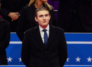 Беррон Трамп: Іде стопами батька-підприємця