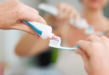 Фторвмісна зубна паста: що стоматологи хочуть, щоб ви знали
