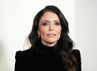 Відповідь Бетхенні Франкел на критику за допомогою відвертого відео в купальнику