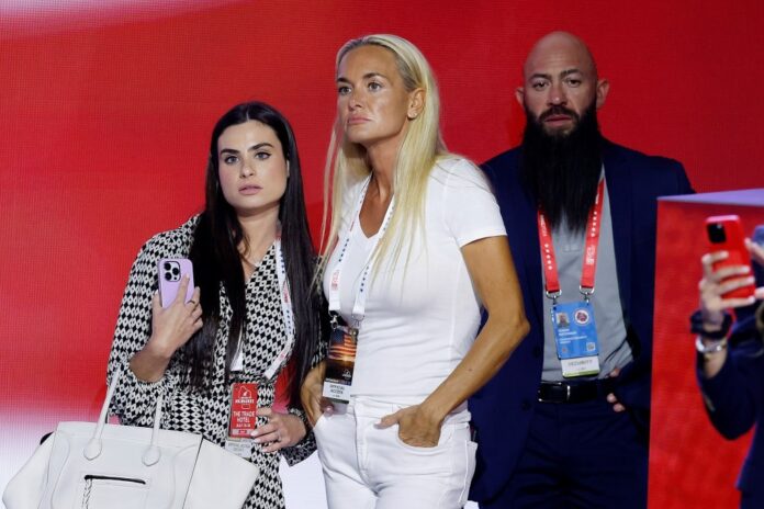 6ae16e09-a673-4d9e-ab5b-6e8de764e4d3