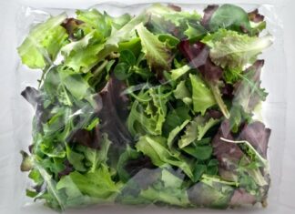 Скрытый риск удобства: почему салат в упаковке может быть не так безопасен, как вы думаете