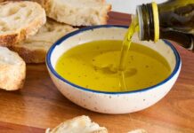 Чому це відзначене нагородами італійське оливкове масло – незамінний кулінарний інструмент